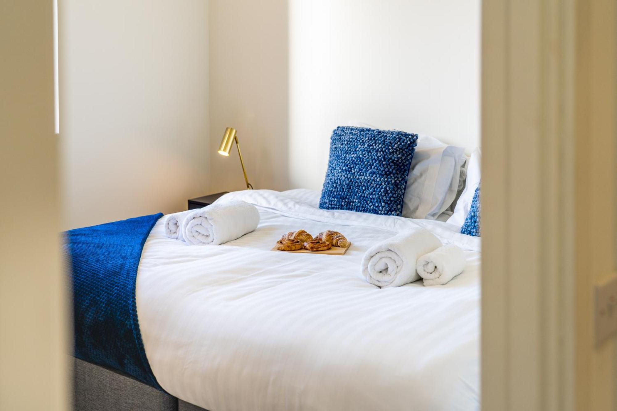 Luxury 1 Bedroom Serviced Apartment With Roof Terrace & Gym ستيفنيج المظهر الخارجي الصورة